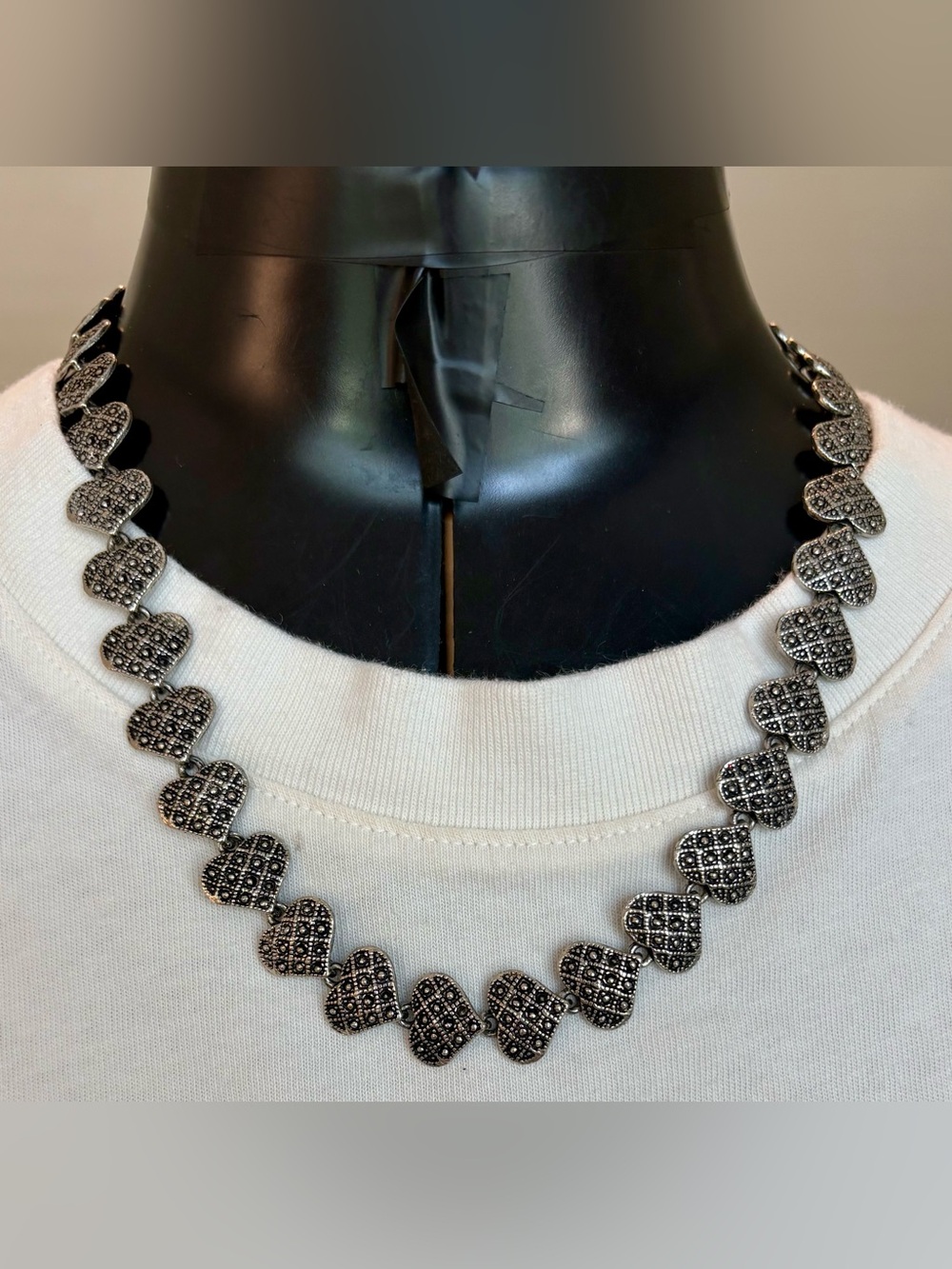 Vintage Style Silver Tone Heart Link Necklace 20” Antiqued Statement Necklace.